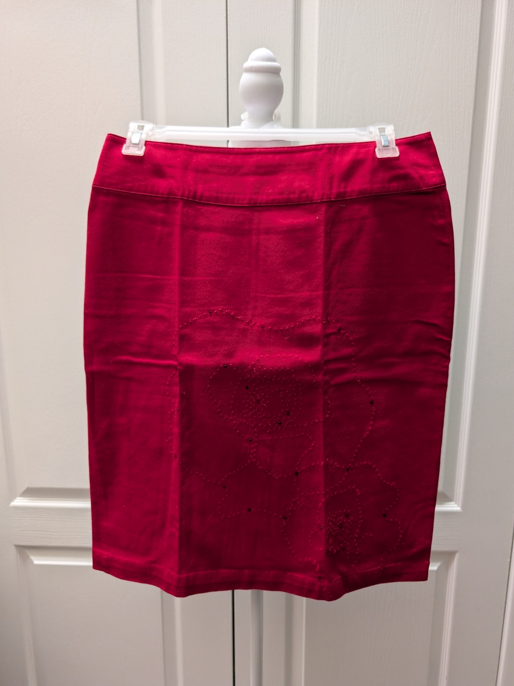 Women’s Red Pencil Skirt - Elegant Floral Detail